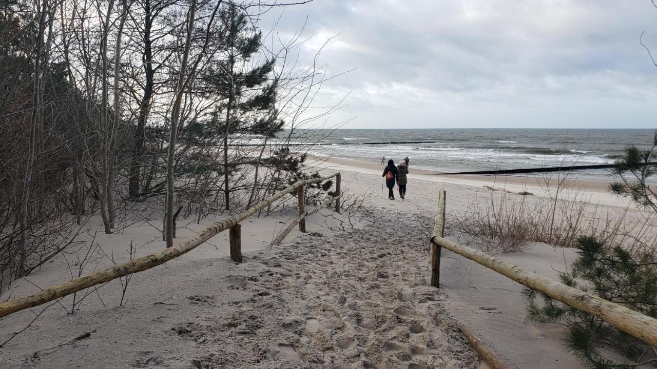 Domki Letniskowe Wiktorek Dziwnówek Exteriör bild